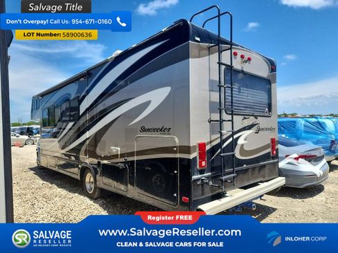 Used 2011 Ford E-450 and Econoline 450 Super Duty w/ Motorhome Prep Pkg RWD image 4