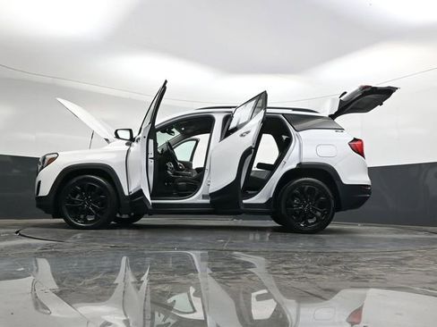 Used 2021 GMC Terrain SLE w/ Elevation Edition image 41