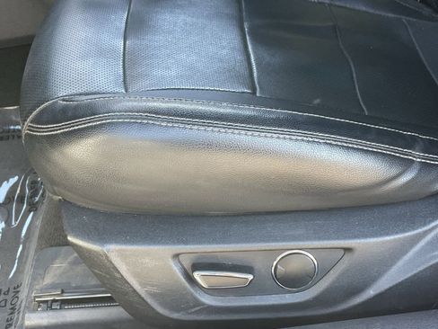 Used 2018 Ford Mustang Premium w/ Enhanced Security Package RWD image 23