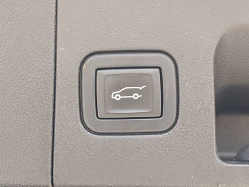 Used 2023 Cadillac XT5 Luxury FWD image 13