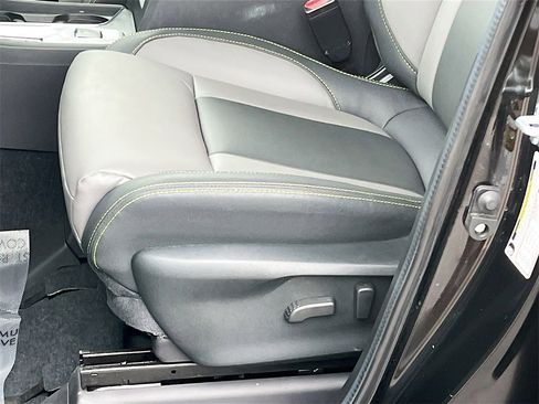 Used 2024 Subaru Ascent Onyx Edition image 18