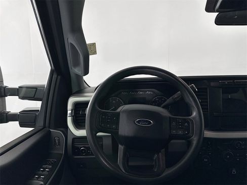 Used 2024 Ford F250 XLT image 21