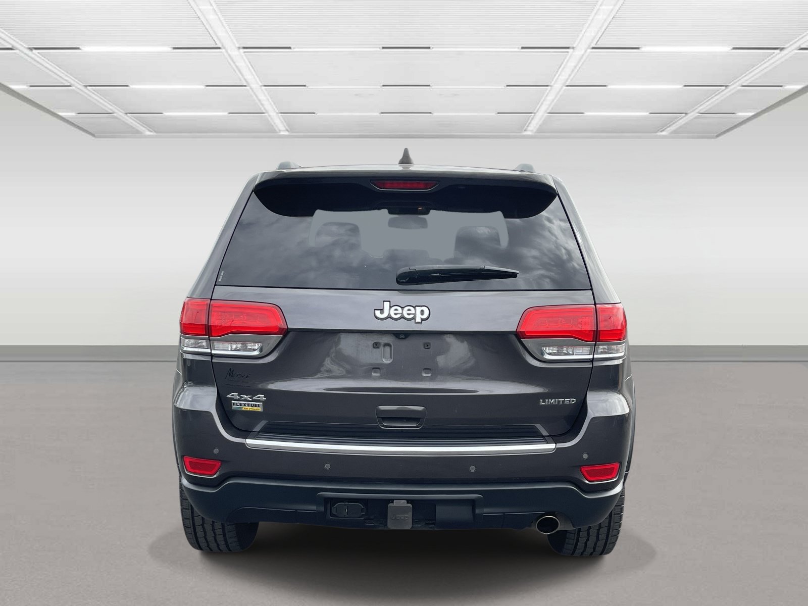 Used 2015 Jeep Grand Cherokee Limited w/ Luxury Group II AWD/4WD image 4