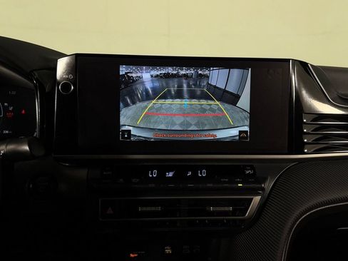 Used 2025 Toyota Camry SE w/ Multimedia Upgrade Package FWD image 17