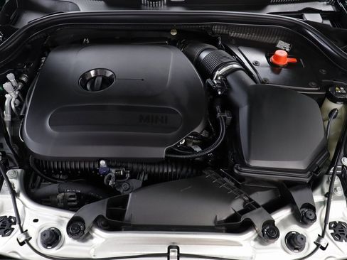 Certified 2025 MINI Cooper 2-Door Hardtop image 21