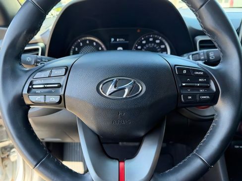 Used 2019 Hyundai Veloster 2.0 Premium FWD image 28