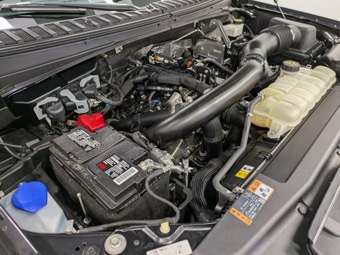 Used 2023 Ford Expedition Limited image 30