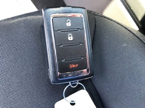 Used 2023 Jeep Grand Cherokee L Laredo RWD image 25