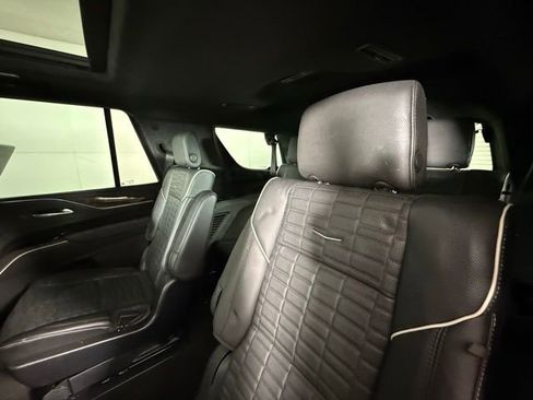 Certified 2023 Cadillac Escalade Premium Luxury Platinum image 23