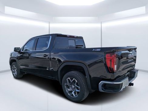 New 2026 GMC Sierra 1500 SLE w/ X31 Off-Road Package AWD/4WD image 5