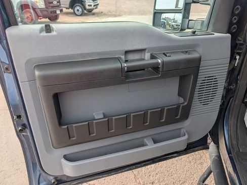 Used 2016 Ford F250 XL w/ Power Equipment Group AWD/4WD image 16
