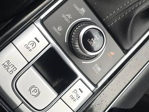 Used 2022 Kia Telluride EX w/ EX Premium Package AWD/4WD image 37