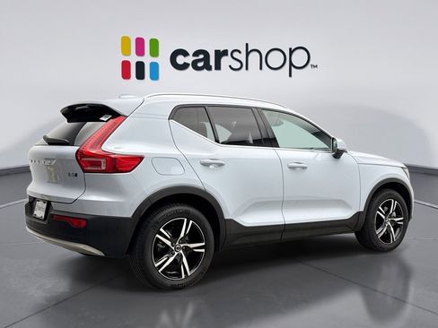 Used 2025 Volvo XC40 B5 Core AWD/4WD image 5