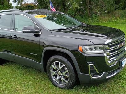 Used 2023 GMC Acadia SLT w/ Preferred Package
