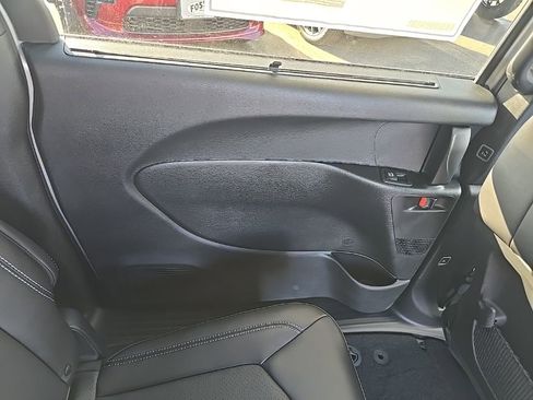 New 2026 Chrysler Pacifica Select image 13