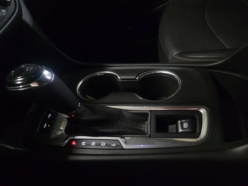 Used 2019 Chevrolet Equinox Premier image 26