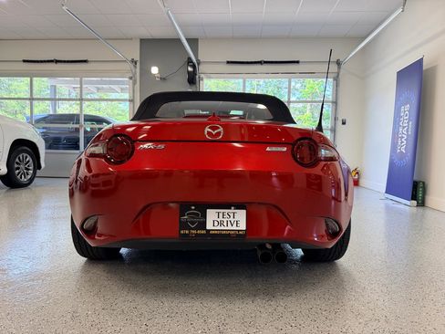Used 2017 MAZDA MX-5 Miata Grand Touring RWD image 7