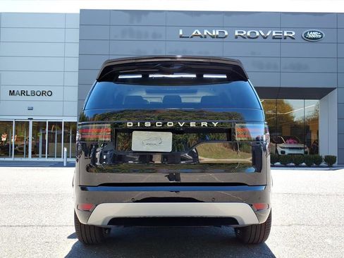 New 2026 Land Rover Discovery Limited Edition image 7