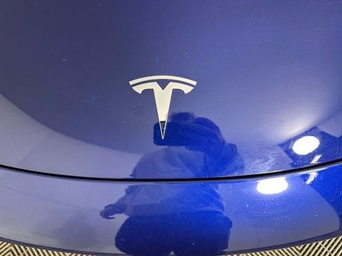 Used 2018 Tesla Model 3 Long Range image 9