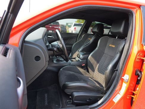 Used 2017 Dodge Charger R/T RWD image 14