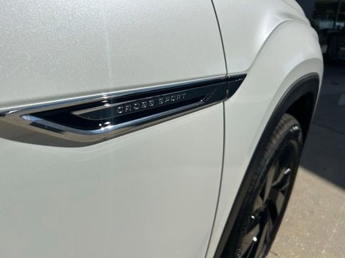 New 2026 Volkswagen Atlas Cross Sport SE FWD image 29