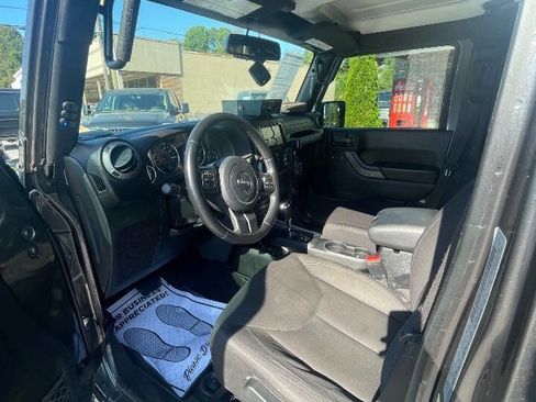 Used 2017 Jeep Wrangler Unlimited Sport w/ Quick Order Package 24S image 12