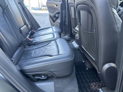 Used 2016 Audi SQ5 Premium Plus w/ Technology Package AWD/4WD image 35