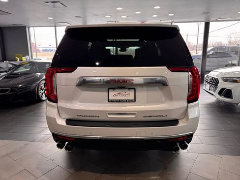 Used 2023 GMC Yukon Denali w/ Denali Reserve Package AWD/4WD image 5
