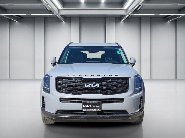 Certified 2022 Kia Telluride EX w/ EX Premium Package AWD/4WD image 2