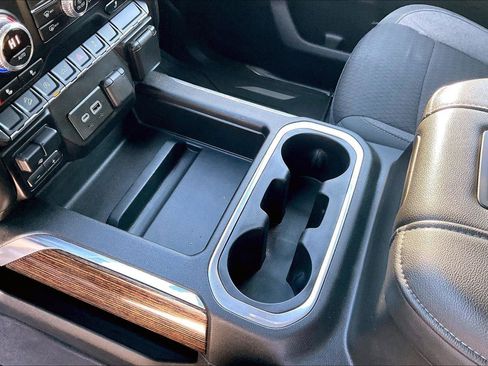 Used 2020 GMC Sierra 1500 Elevation w/ Elevation Value Package image 14