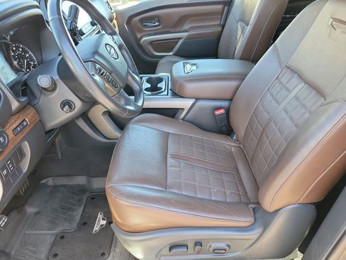 Used 2023 Nissan Titan Platinum Reserve w/ Moonroof Package image 3