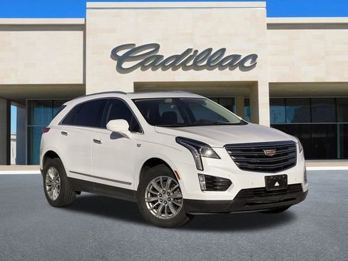 Used 2019 Cadillac XT5 Luxury image 2