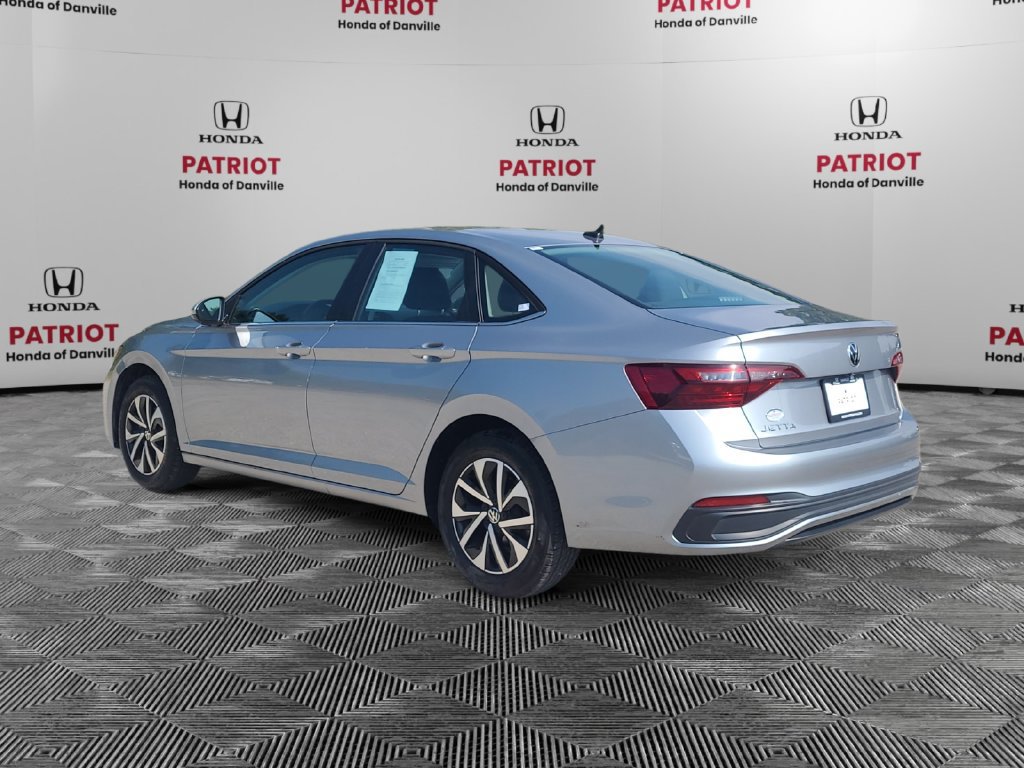 Used 2024 Volkswagen Jetta S FWD image 3