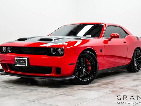 Used 2023 Dodge Challenger SRT Hellcat w/ Driver Convenience Group RWD image 1
