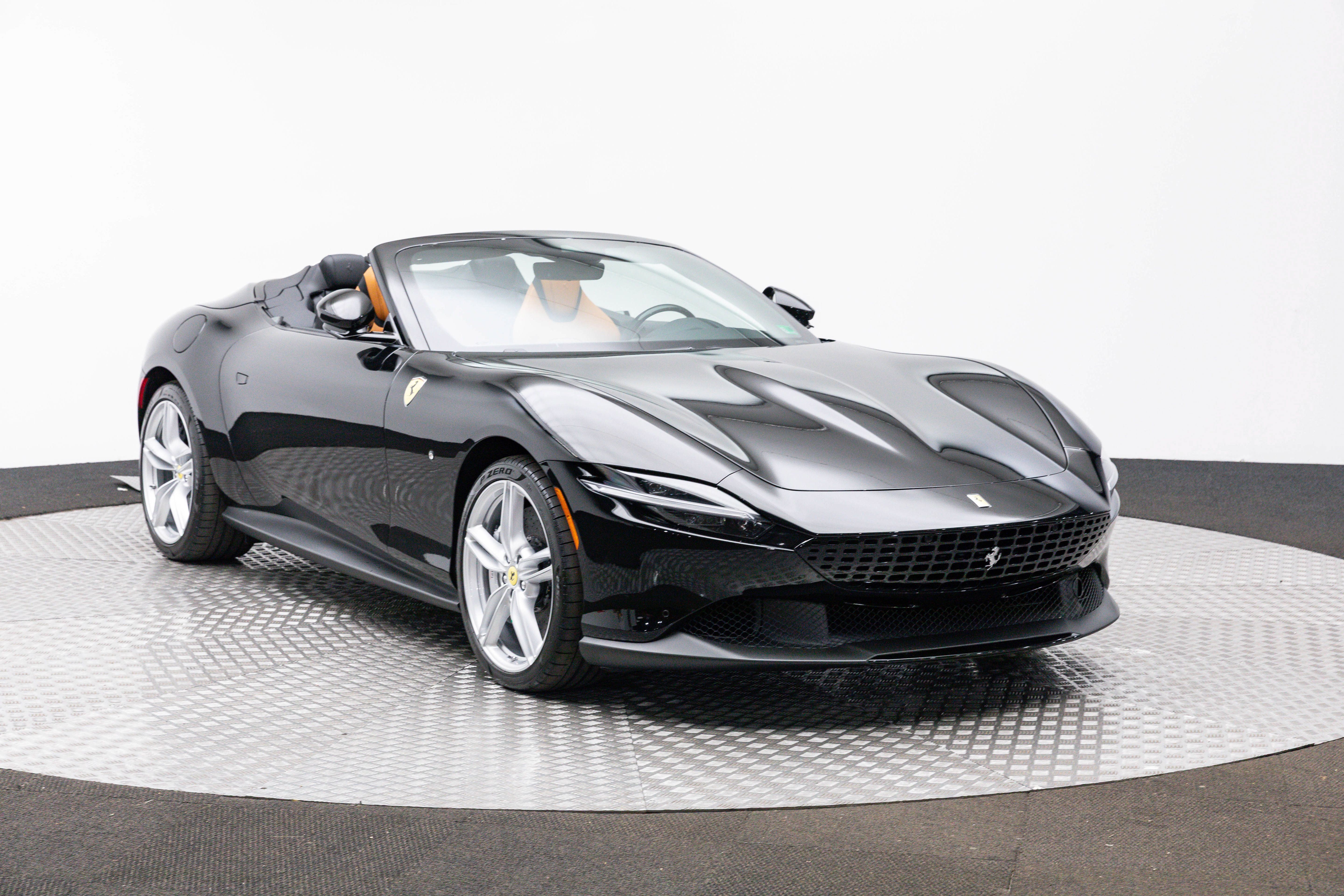 Certified 2026 Ferrari Roma Spider RWD image 11