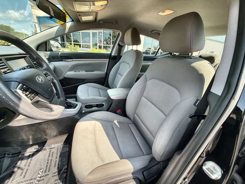 Used 2018 Hyundai Elantra SEL w/ Cargo Package FWD image 13