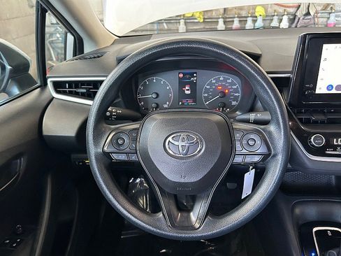 Used 2024 Toyota Corolla LE FWD image 21