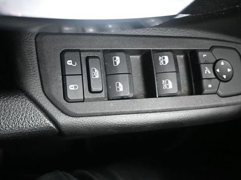 Used 2025 RAM 1500 Big Horn AWD/4WD image 7