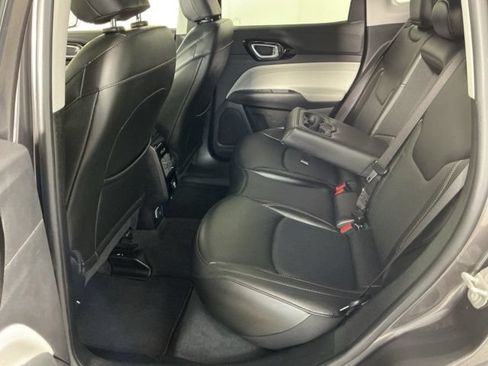 Used 2022 Jeep Compass Limited AWD/4WD image 12