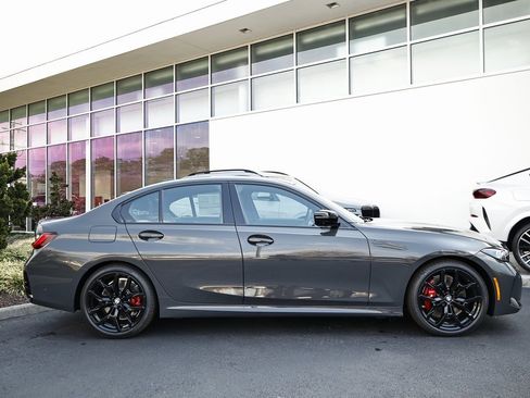 New 2026 BMW 330i Sedan w/ M Sport Package image 4