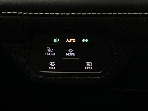 New 2026 Volkswagen Atlas Cross Sport SE AWD/4WD image 13