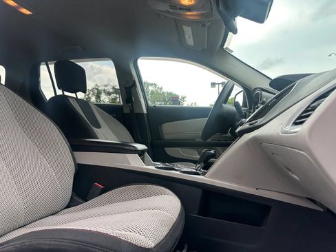 Used 2017 GMC Terrain SLE AWD/4WD image 12