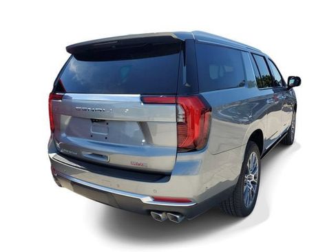 New 2026 GMC Yukon XL Denali w/ Denali Reserve Package RWD image 5