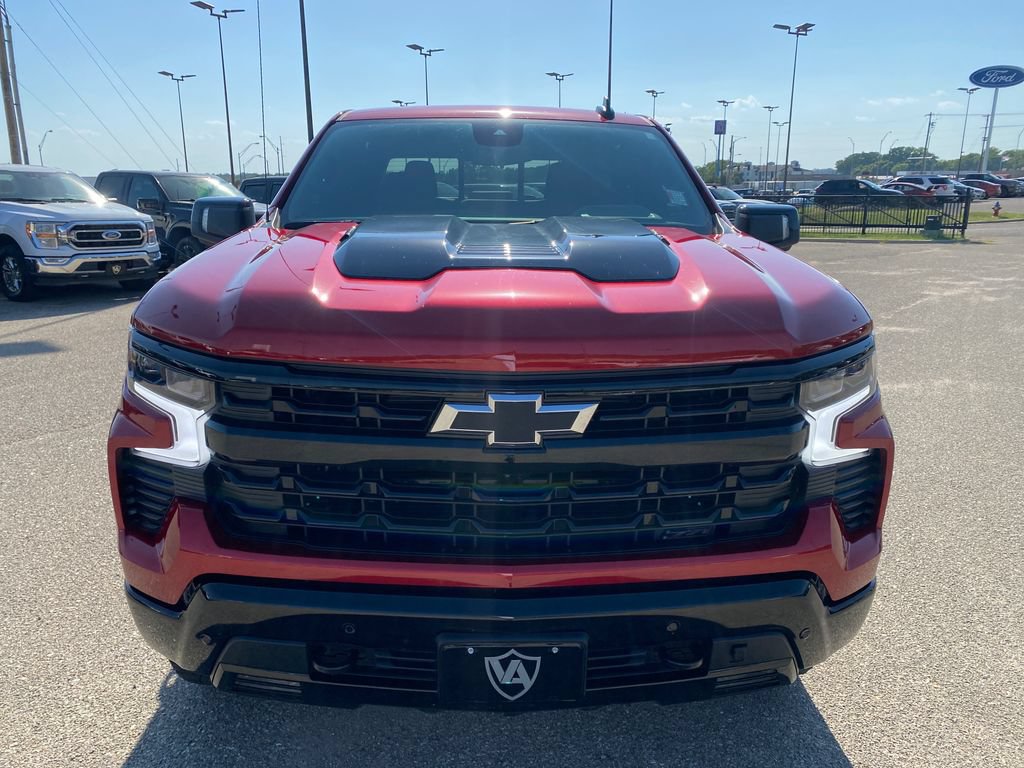 Used 2024 Chevrolet Silverado 1500 LT Trail Boss w/ LT Trail Boss Premium Package AWD/4WD image 9