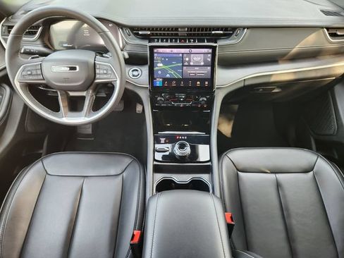 Certified 2024 Jeep Grand Cherokee Limited AWD/4WD image 25