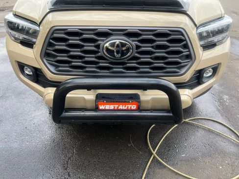 Used 2020 Toyota Tacoma TRD Sport image 35