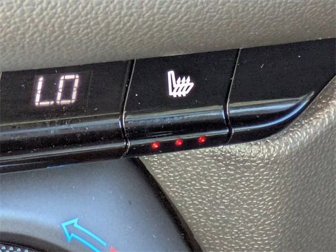 Used 2020 Chevrolet Blazer LT image 26