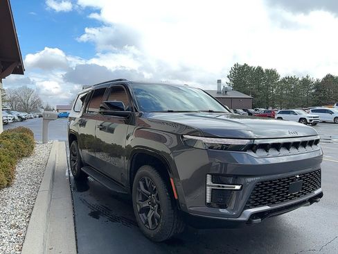 New 2026 Jeep Grand Wagoneer 4WD image 5