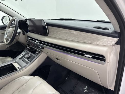 Used 2024 Hyundai Palisade Calligraphy image 19