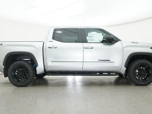 New 2026 Toyota Tundra Limited AWD/4WD image 30